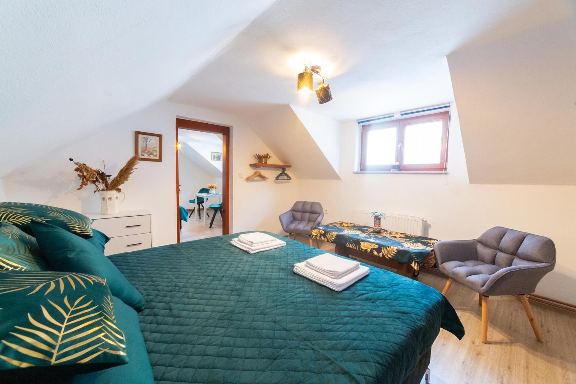 Rezidence Plesivec - Rodinny Apartman S 3 Loznicemi Cesky Krumlov Exterior foto